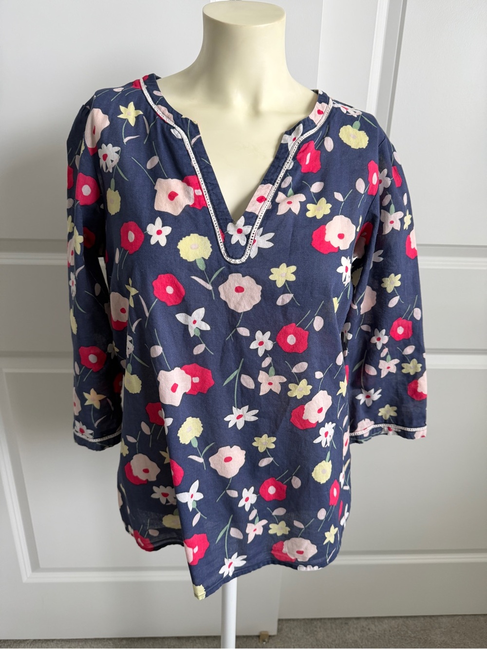 BODEN Navy Floral Tunic Size 6